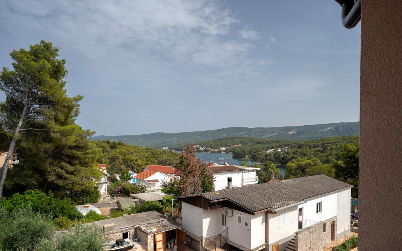 Guest House Marinna Vrboska Buitenkant foto