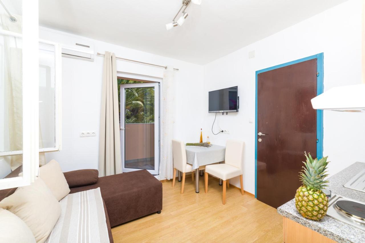 Guest House Marinna Vrboska Buitenkant foto