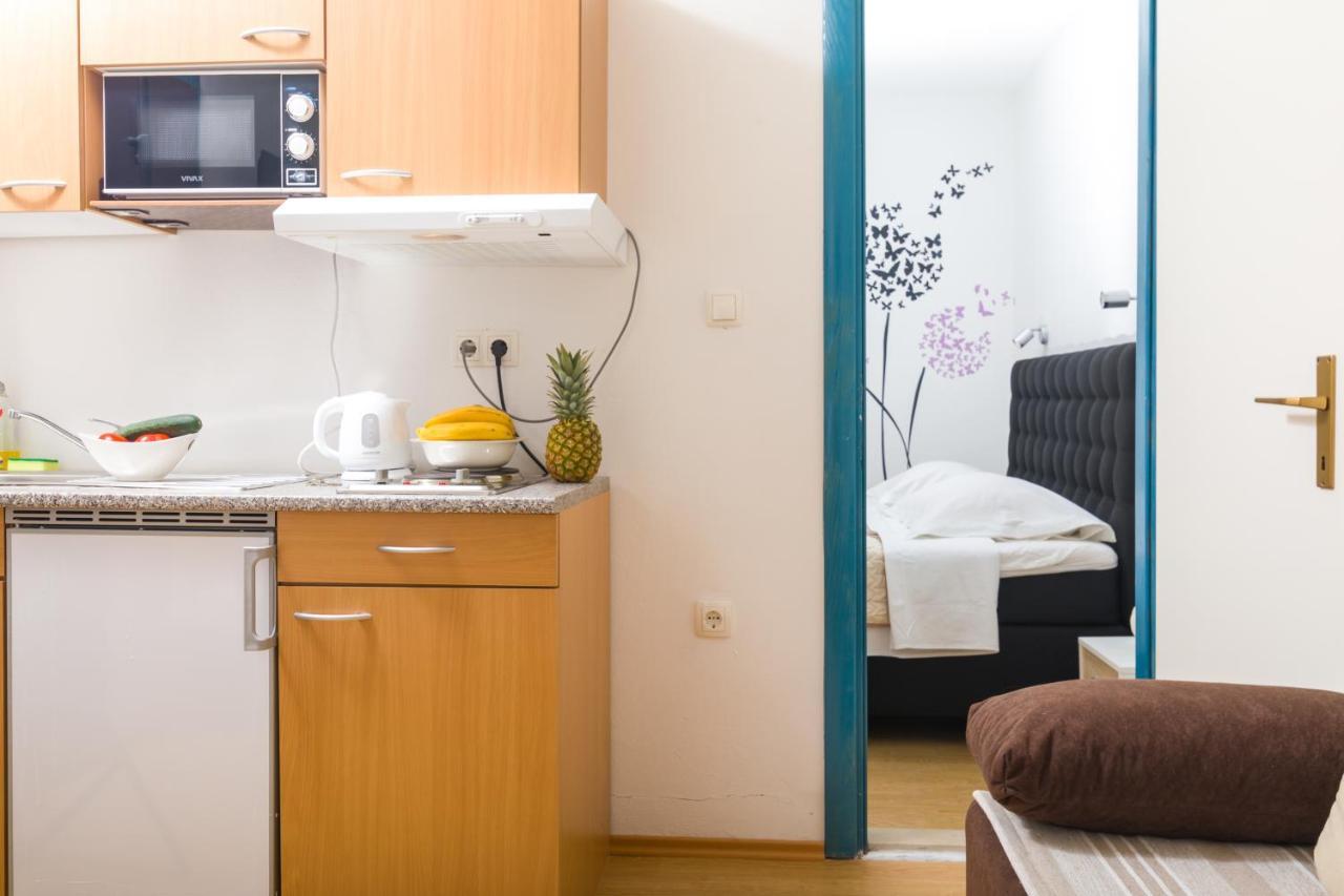 Guest House Marinna Vrboska Buitenkant foto