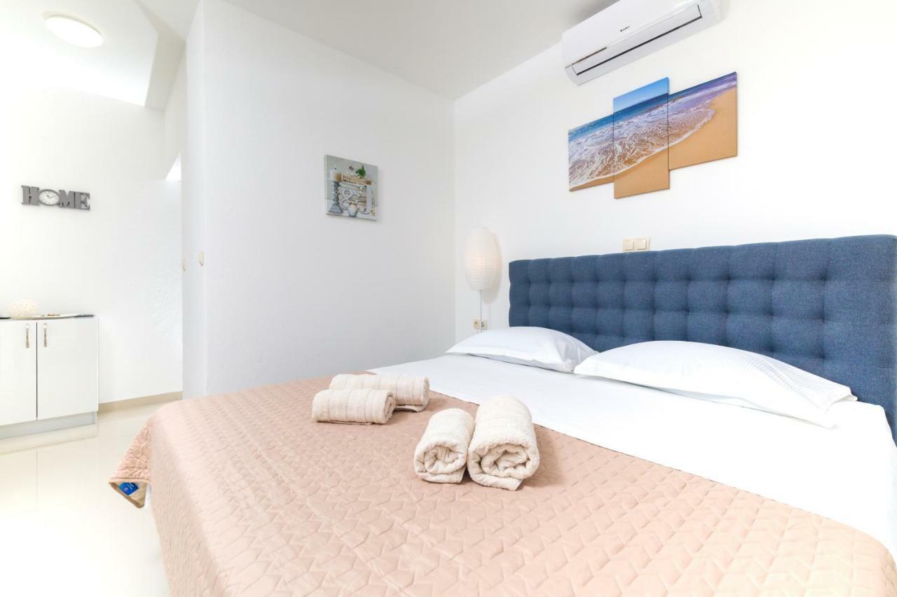 Guest House Marinna Vrboska Buitenkant foto