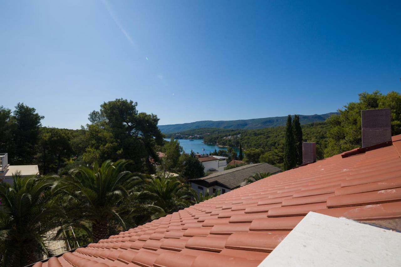 Guest House Marinna Vrboska Buitenkant foto